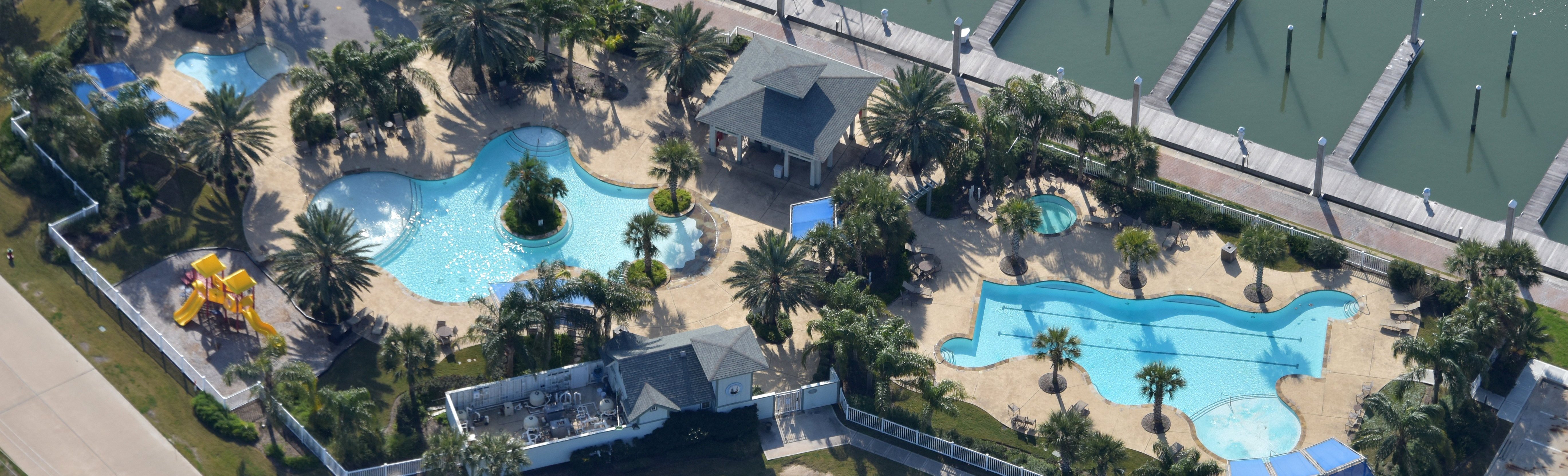 HarborWalk Yacht Club on West Galveston Bay